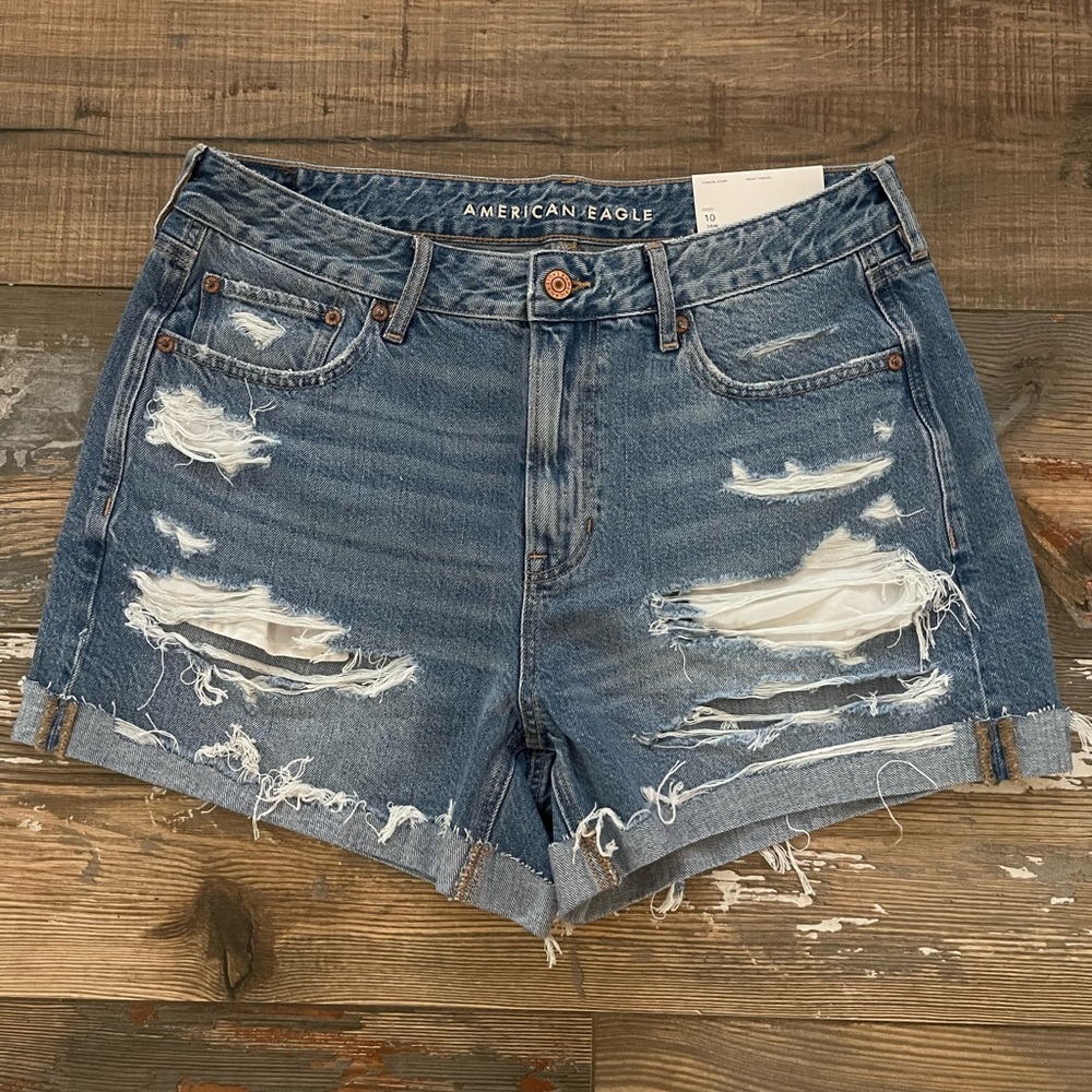 American Eagle Tomgirl Shorts Size 10 NWT
